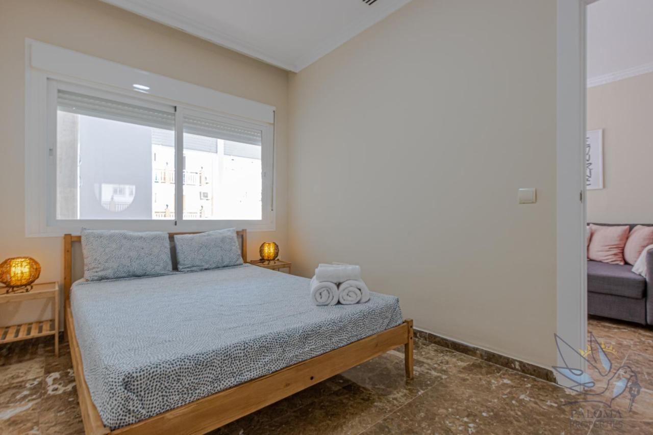 Bright 50 Mt From The Apartment Benalmadena